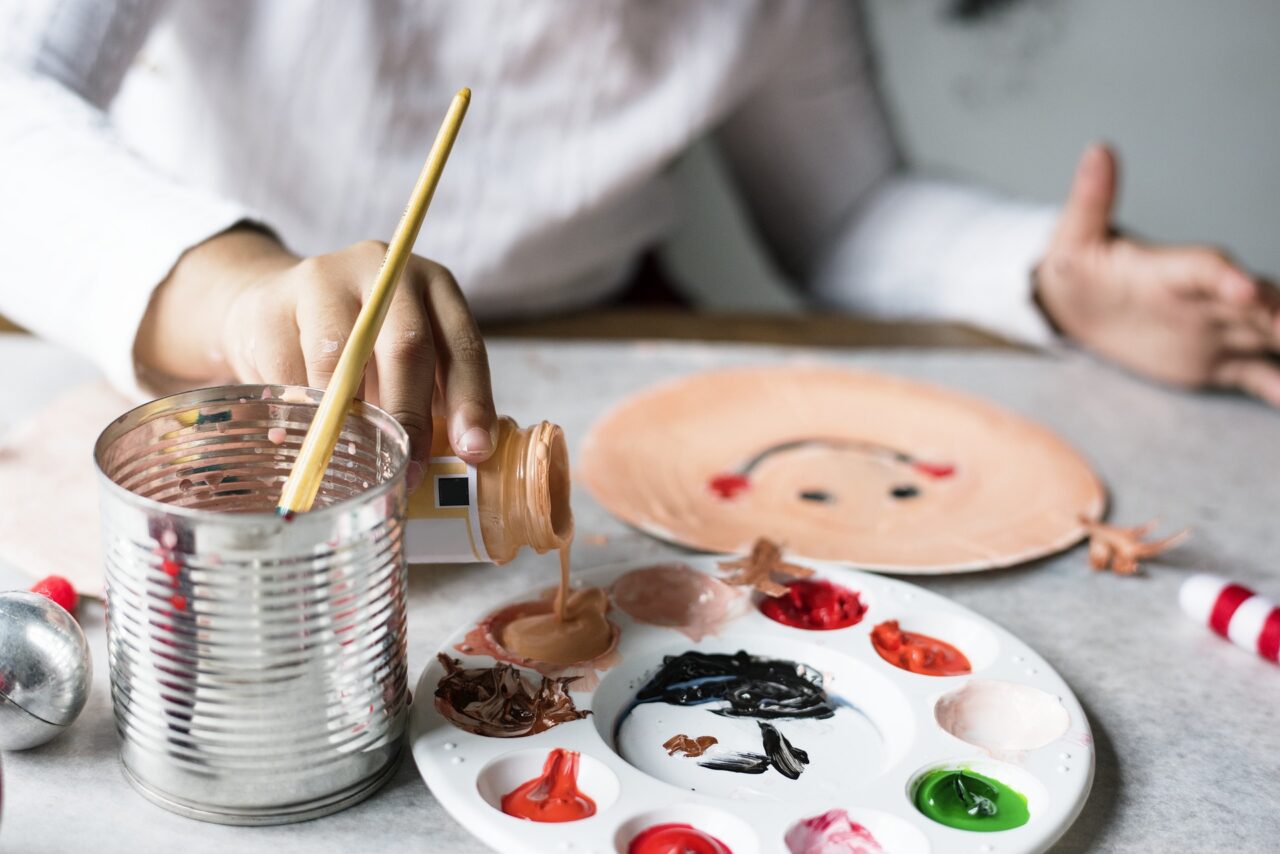 Kreative Geschenksidee, z. B. zum Muttertag: ein selbstgemaltes Ölgemälde